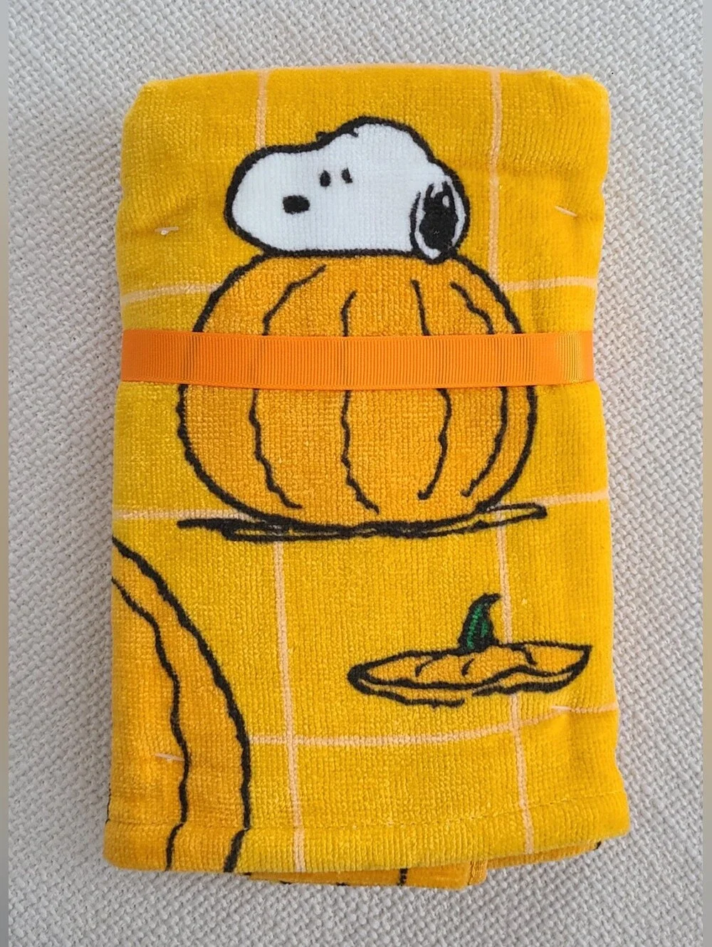 Set of 2 Peanuts Snoopy Fall Halloween Hand Towels